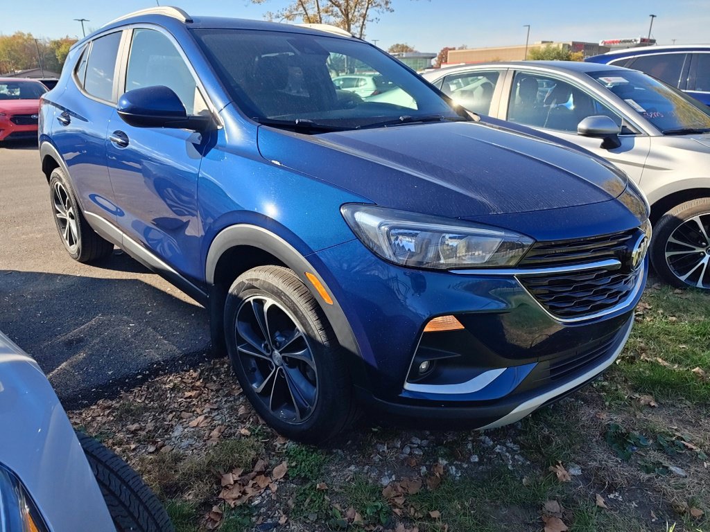 Used 2021 Buick Encore GX Select AWD/4WD image 3