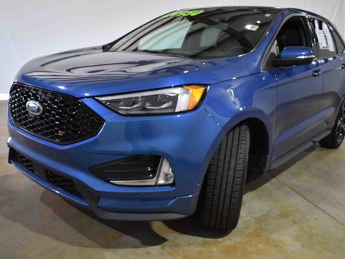Used 2021 Ford Edge ST w/ Equipment Group 401A image 5