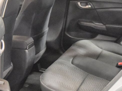 Used 2015 Honda Civic SE image 4