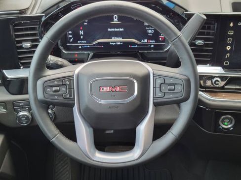 Used 2024 GMC Sierra 1500 Elevation AWD/4WD image 31