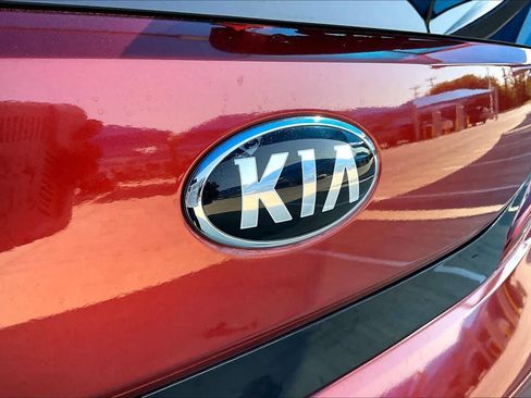 Used 2020 Kia Soul LX FWD image 25