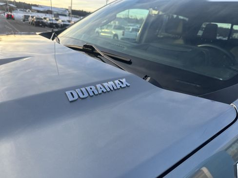 Certified 2023 Chevrolet Silverado 1500 LTZ w/ Technology Package image 5