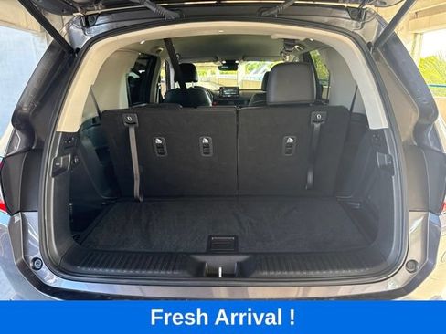 Used 2025 Honda Pilot EX-L image 5