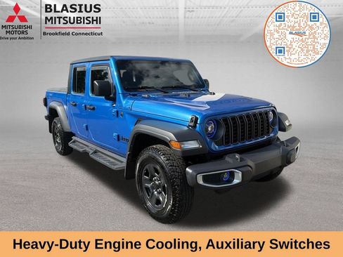 Used 2024 Jeep Gladiator Sport AWD/4WD image 7