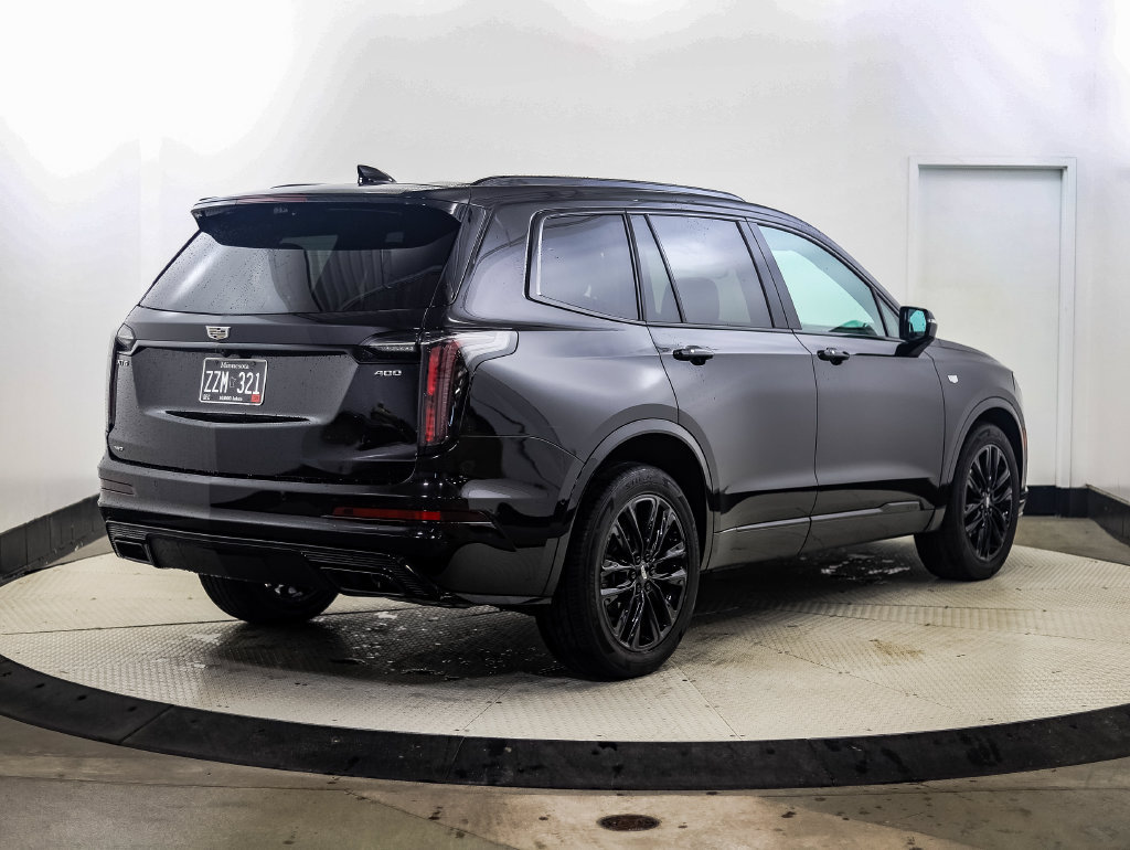 Used 2021 Cadillac XT6 Sport w/ LPO, ONYX Package AWD/4WD image 5