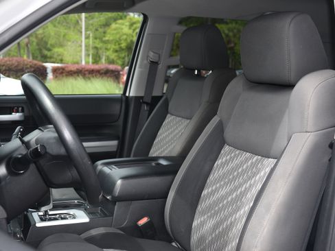 Used 2021 Toyota Tundra SR5 w/ SR5 Upgrade Package RWD image 11