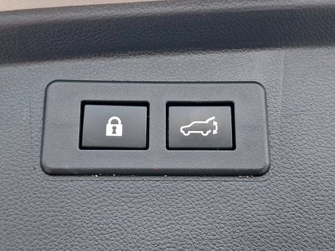 Used 2020 Subaru Outback Premium w/ Popular Package #1 AWD/4WD image 29