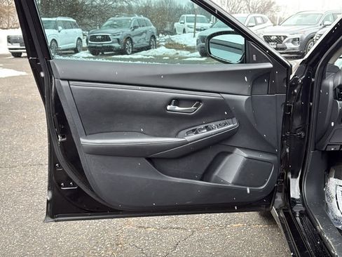 Used 2020 Nissan Sentra S image 11