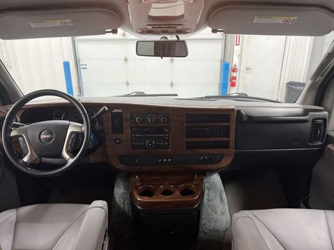 Used 2014 GMC Savana 1500 RWD image 10