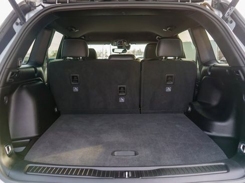 Used 2022 Jeep Grand Cherokee Altitude image 11