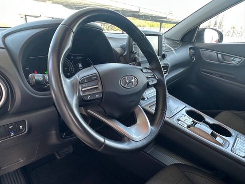 Used 2020 Hyundai Kona SEL FWD image 13