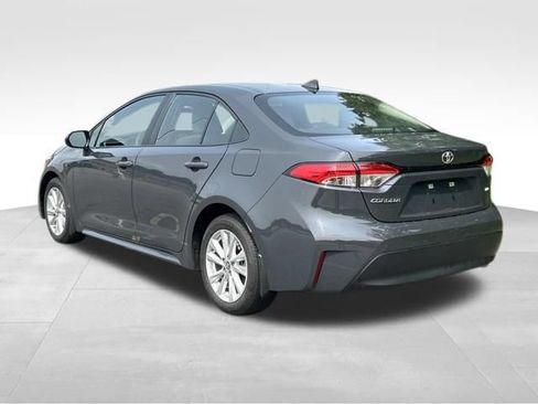 Certified 2024 Toyota Corolla LE w/ LE Convenience Package FWD image 3