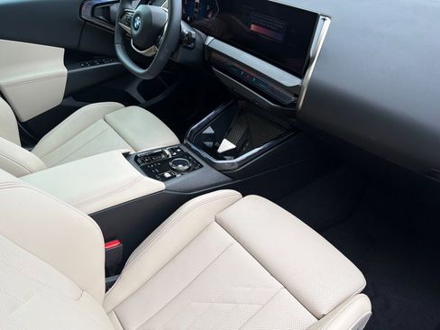 Used 2025 BMW X3 xDrive30i w/ Premium Package image 19