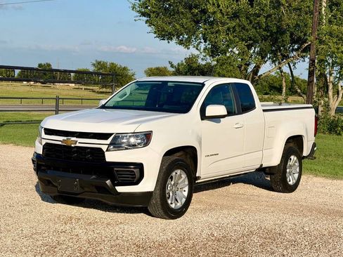 Used 2022 Chevrolet Colorado LT w/ Fleet Safety Package RWD image 2
