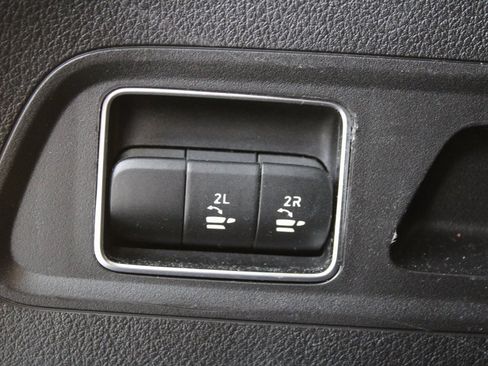 Used 2020 Mercedes-Benz GLS 450 4MATIC image 9