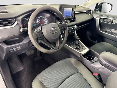 Used 2022 Toyota RAV4 LE AWD/4WD image 18