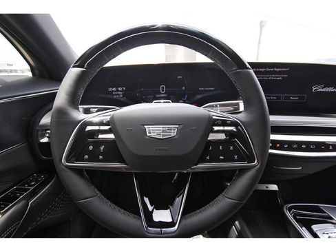 New 2026 Cadillac Lyriq Luxury AWD/4WD image 13