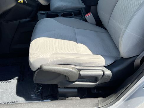 Used 2016 Honda CR-V SE image 11