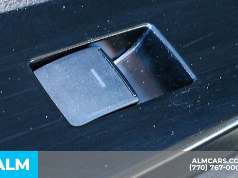 Used 2025 Toyota Camry LE image 53