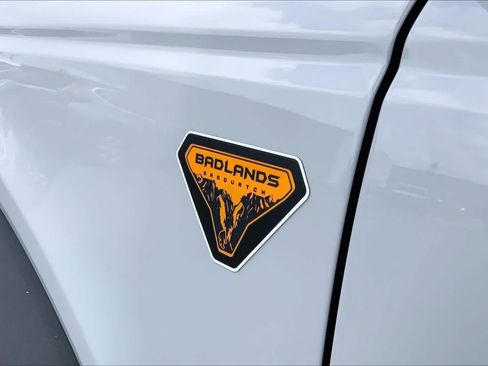 New 2026 Ford Bronco Badlands AWD/4WD image 15