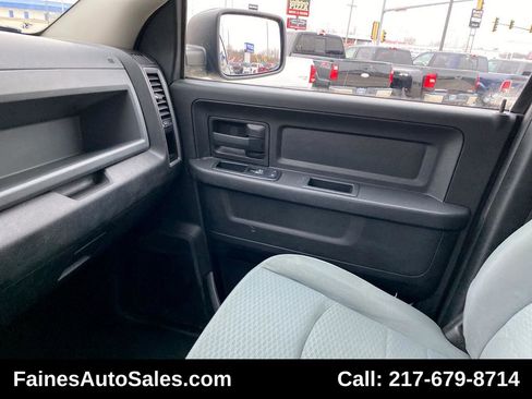 Used 2014 RAM 2500 Tradesman w/ Chrome Appearance Group image 47
