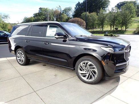 New 2025 Lincoln Navigator L Reserve image 30