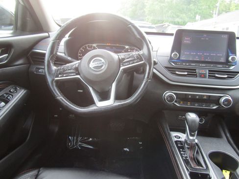 Used 2019 Nissan Altima 2.5 SR FWD image 19