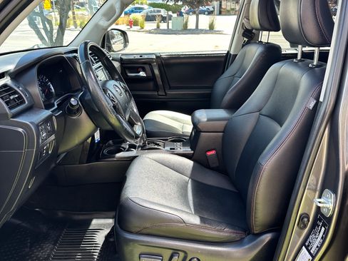Used 2016 Toyota 4Runner Trail Premium AWD/4WD image 16