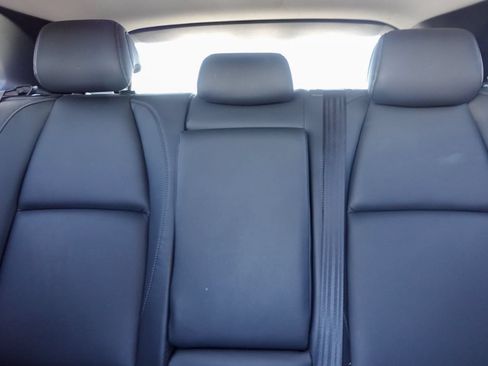 Certified 2025 MAZDA CX-30 AWD 2.5 S w/ Preferred Package image 15