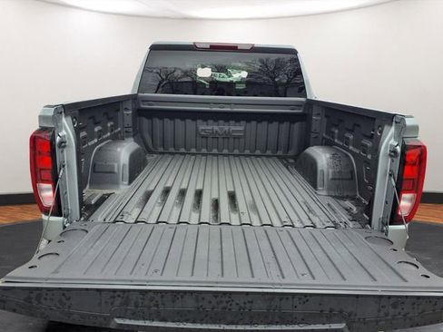 New 2026 GMC Sierra 1500 SLE w/ X31 Off-Road Package AWD/4WD image 20
