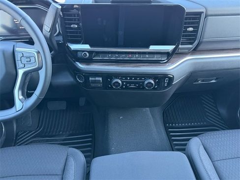 New 2026 Chevrolet Silverado 2500 LT image 11