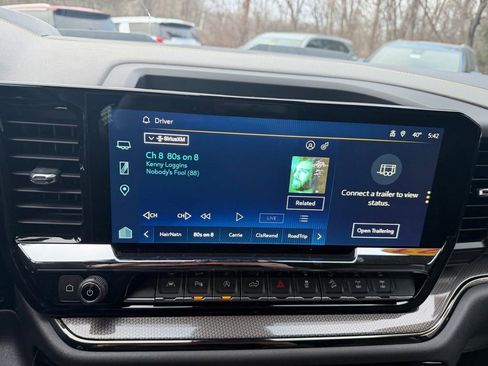 Used 2023 Chevrolet Silverado 1500 ZR2 w/ Technology Package image 24