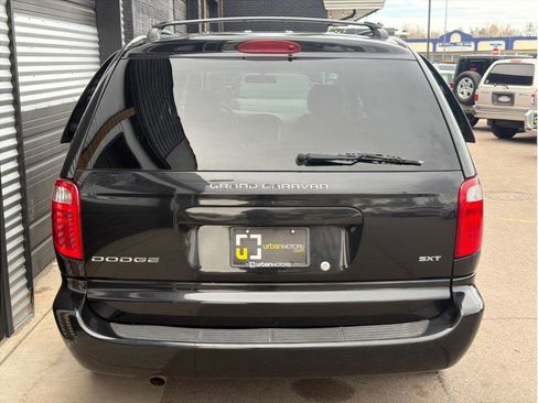 Used 2007 Dodge Grand Caravan SXT FWD image 9