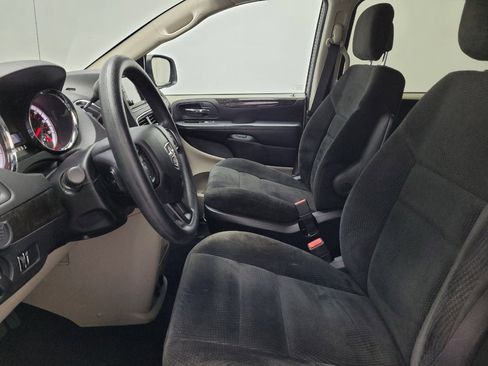 Used 2017 Dodge Grand Caravan SE w/ Power Window Group FWD image 17
