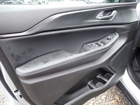 New 2025 Jeep Grand Cherokee L Altitude AWD/4WD image 17