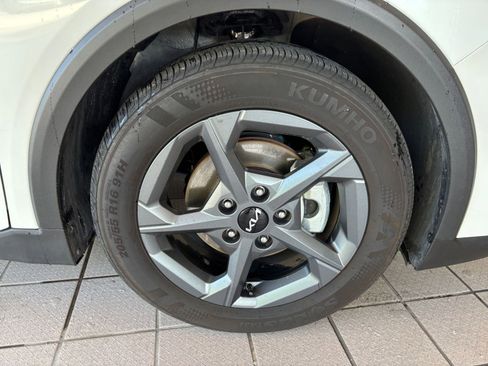Used 2025 Kia K4 FWD image 29