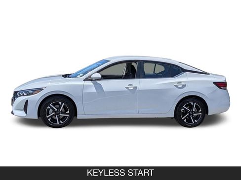 Used 2025 Nissan Sentra SV FWD image 5