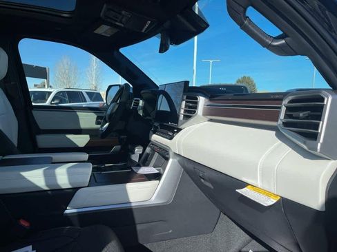 New 2024 Toyota Tundra Capstone image 34