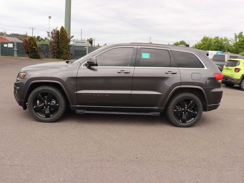 Used 2014 Jeep Grand Cherokee Altitude RWD image 8