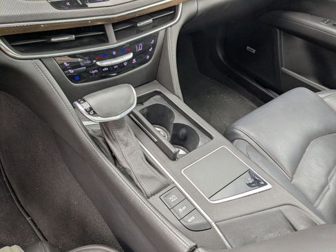 Used 2017 Cadillac CT6 Luxury RWD image 19