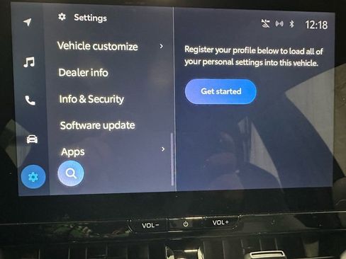 Used 2025 Toyota Corolla SE w/ SE Premium Package image 36