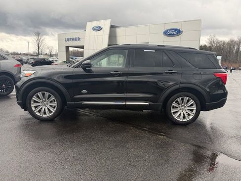 Used 2021 Ford Explorer King Ranch w/ Premium Technology Package image 2