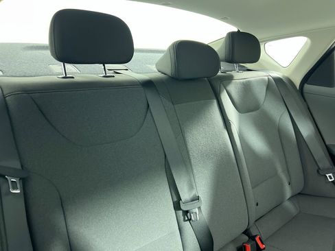 New 2025 Kia K4 LXS image 33