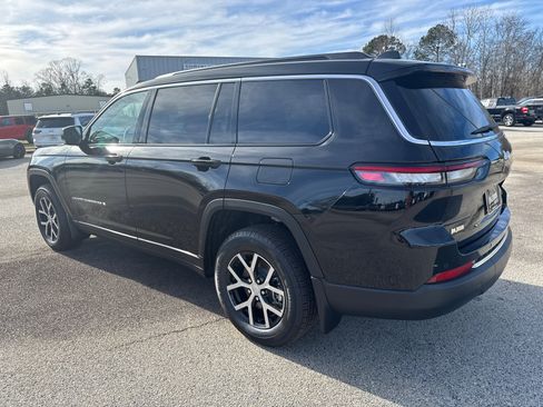 New 2025 Jeep Grand Cherokee L Limited w/ MOPAR Finishing Package image 7