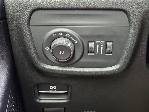 New 2025 Jeep Grand Cherokee Limited w/ Black Appearance Package AWD/4WD image 21