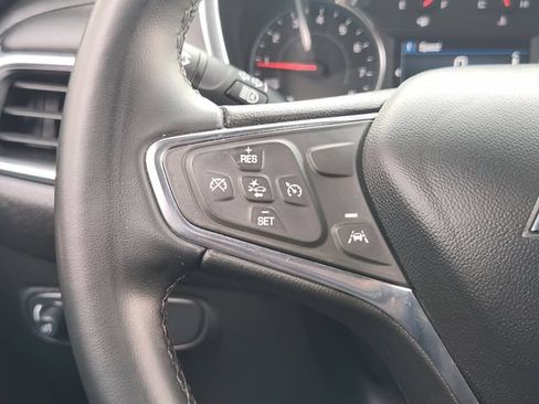 Used 2024 Chevrolet Equinox LT FWD image 20