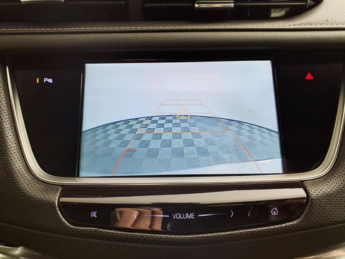 Used 2019 Cadillac XT5 Luxury FWD image 19