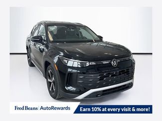 New 2025 Volkswagen Tiguan SE video 1