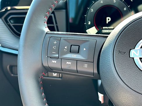 New 2026 Nissan Kicks SR image 19