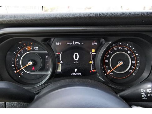 Used 2025 Jeep Wrangler Unlimited Sport AWD/4WD image 10